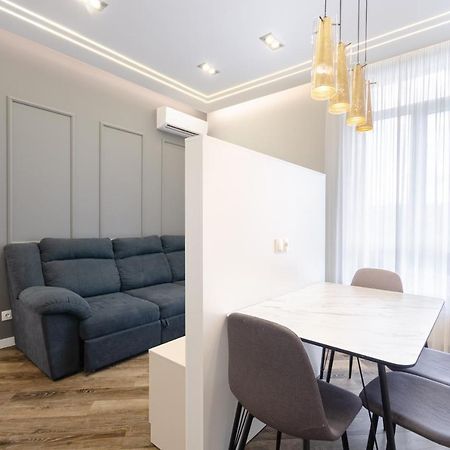 Petrovdom Ж38 In Luxury Apartments At 68 Zhylyanska Street,38 Perlyna Kiev Bagian luar foto