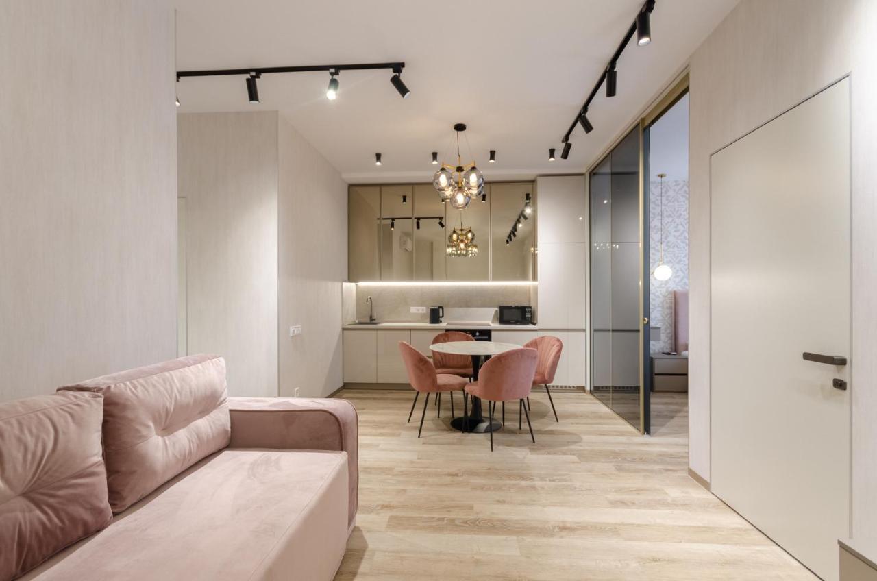 Petrovdom Ж38 In Luxury Apartments At 68 Zhylyanska Street,38 Perlyna Kiev Bagian luar foto