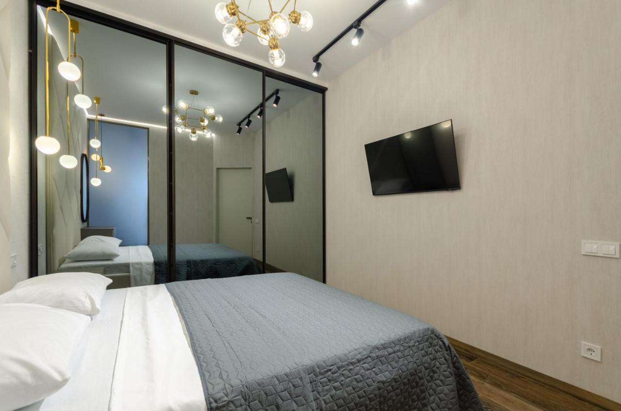 Petrovdom Ж38 In Luxury Apartments At 68 Zhylyanska Street,38 Perlyna Kiev Bagian luar foto
