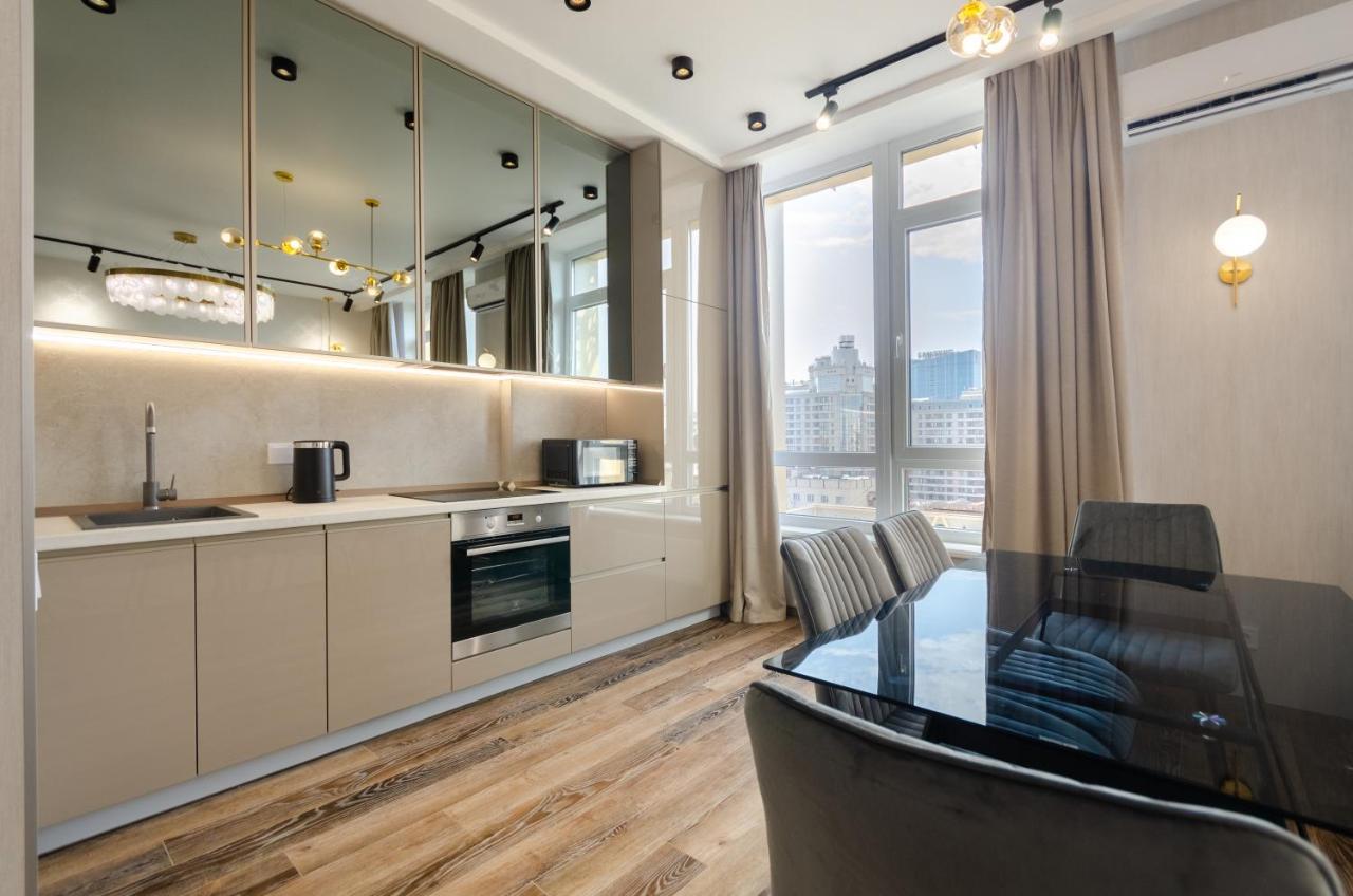 Petrovdom Ж38 In Luxury Apartments At 68 Zhylyanska Street,38 Perlyna Kiev Bagian luar foto