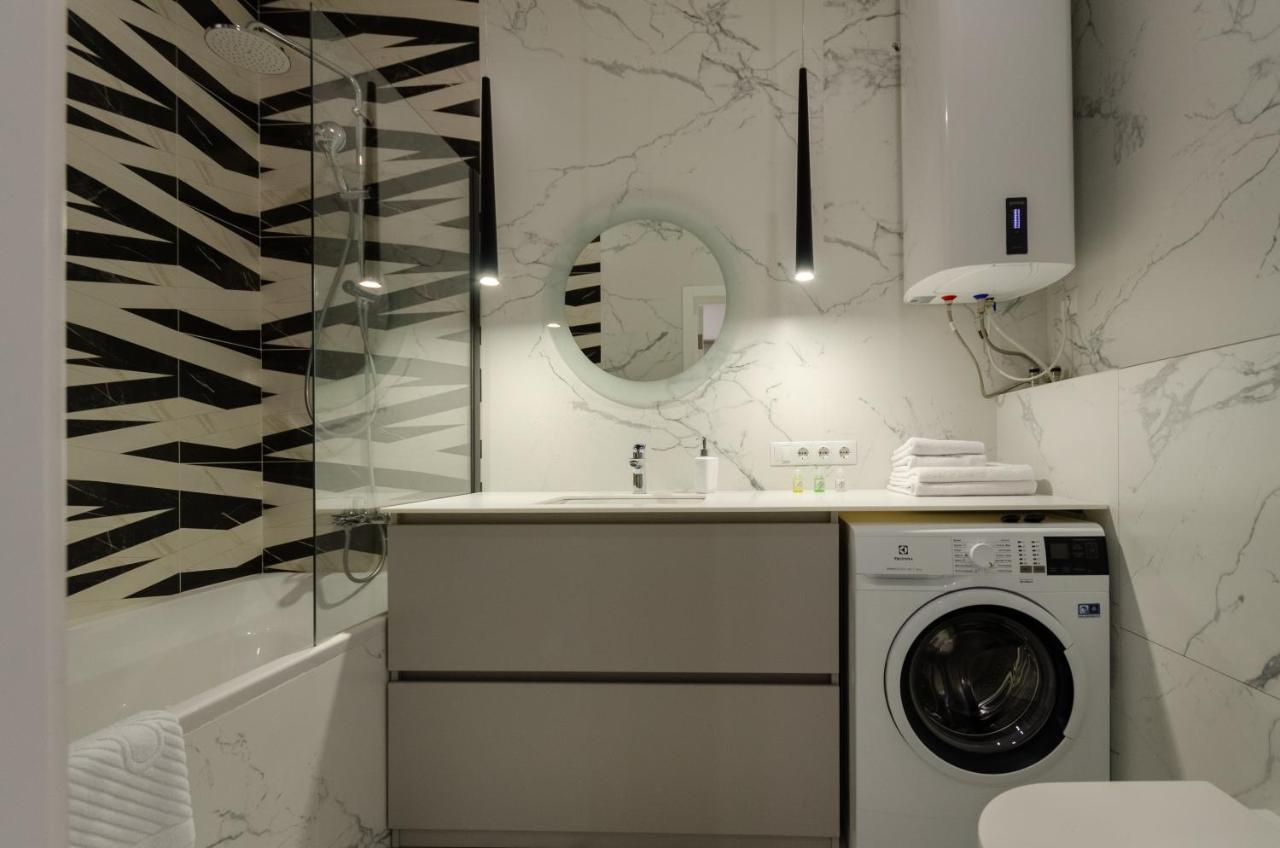 Petrovdom Ж38 In Luxury Apartments At 68 Zhylyanska Street,38 Perlyna Kiev Bagian luar foto