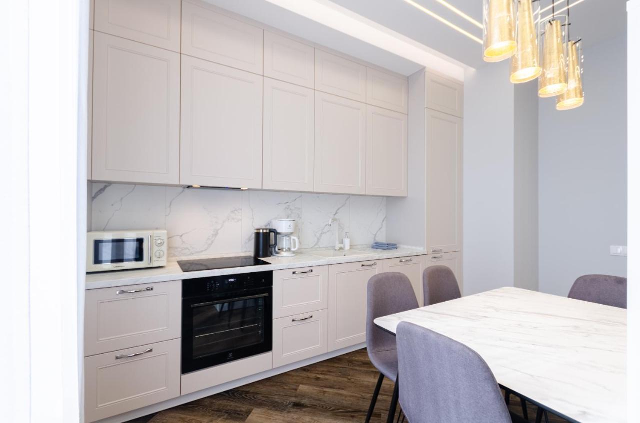 Petrovdom Ж38 In Luxury Apartments At 68 Zhylyanska Street,38 Perlyna Kiev Bagian luar foto