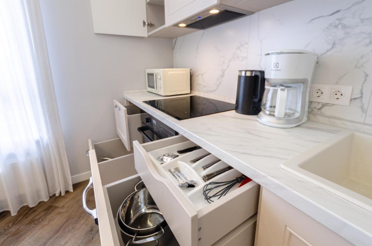 Petrovdom Ж38 In Luxury Apartments At 68 Zhylyanska Street,38 Perlyna Kiev Bagian luar foto