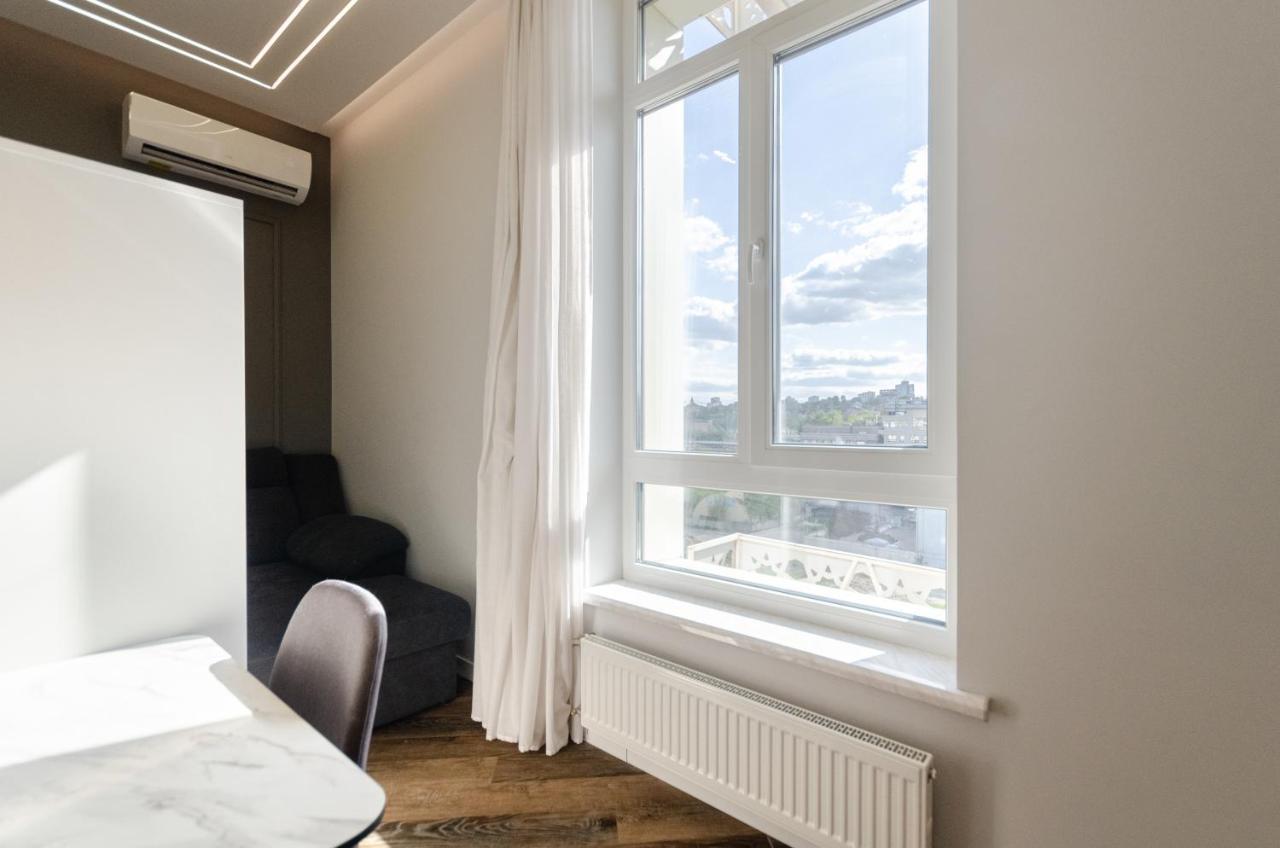 Petrovdom Ж38 In Luxury Apartments At 68 Zhylyanska Street,38 Perlyna Kiev Bagian luar foto